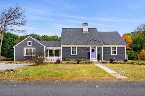 11 West Bradstreet Rqad North Andover MA 01845