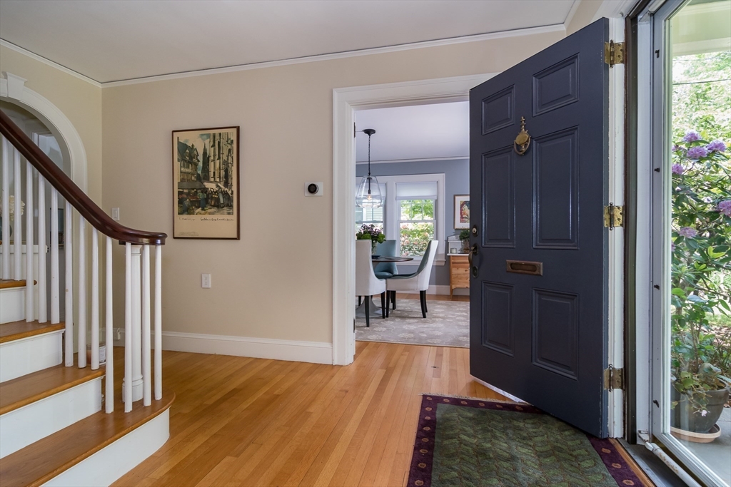 19 Prindiville Ave