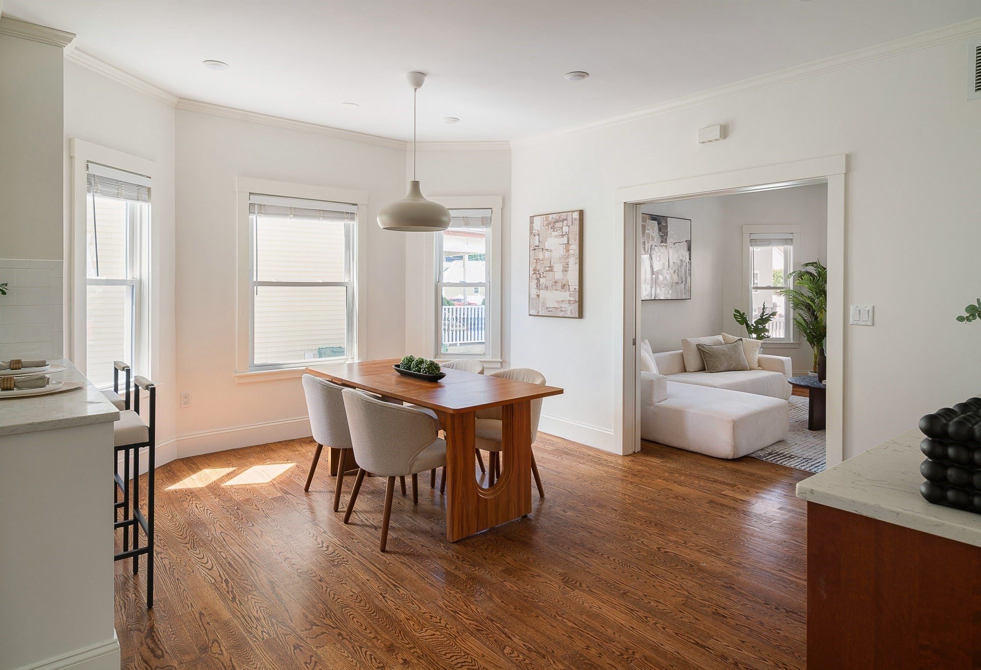 37 Sheridan Ave 1