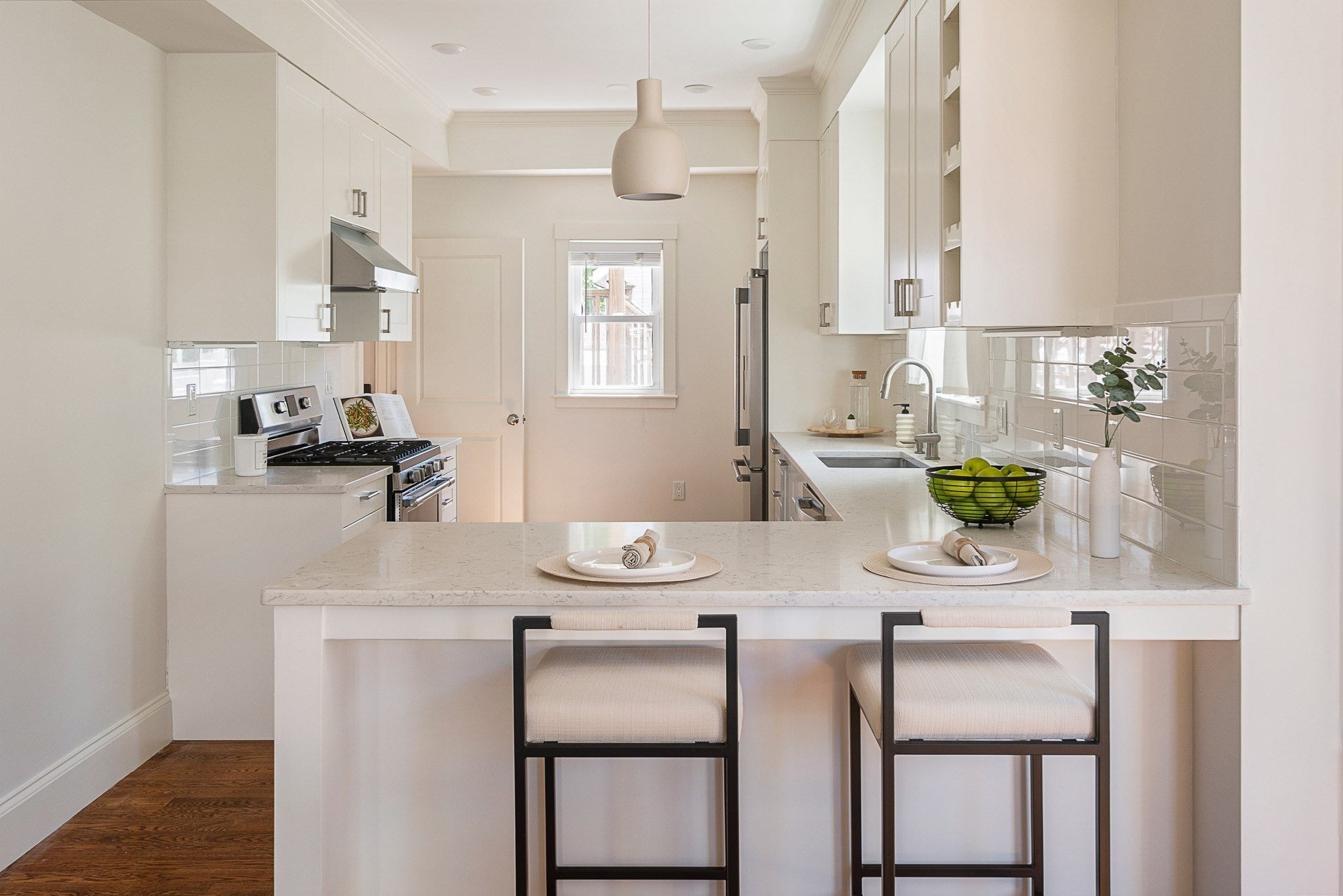37 Sheridan Ave 1