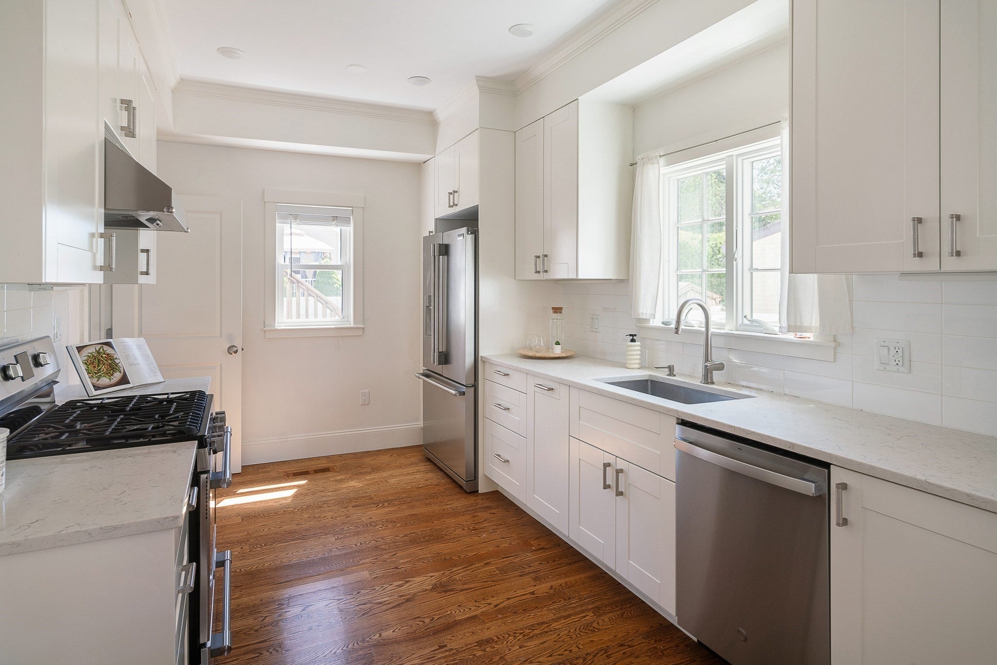 37 Sheridan Ave 1
