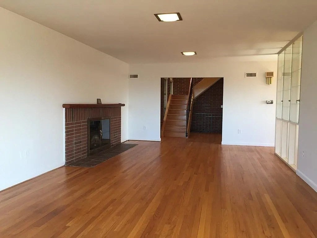 61 Arnold Rd, Pelham, MA, 61 Arnold Rd, Pelham, MA Photo #6