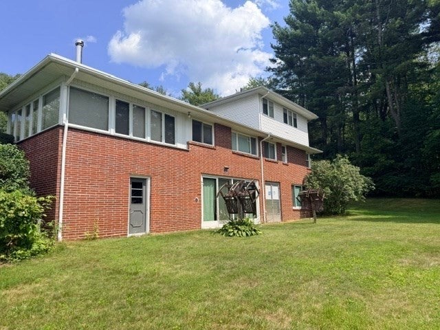 61 Arnold Rd, Pelham, MA, 61 Arnold Rd, Pelham, MA Photo #3