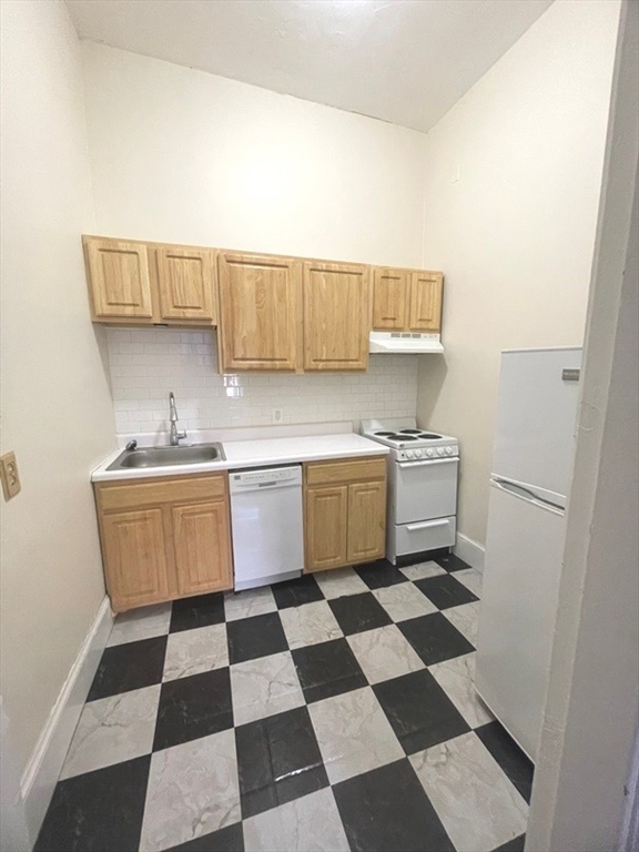 471 Commonwealth Avenue 1R