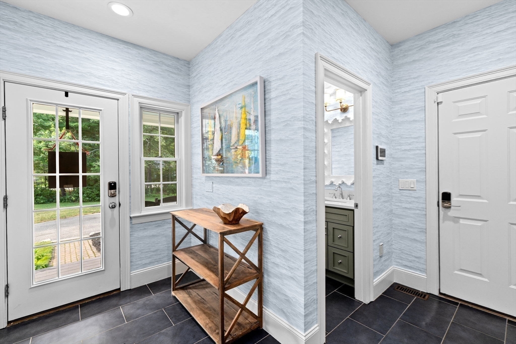 3 Brattle Rd
