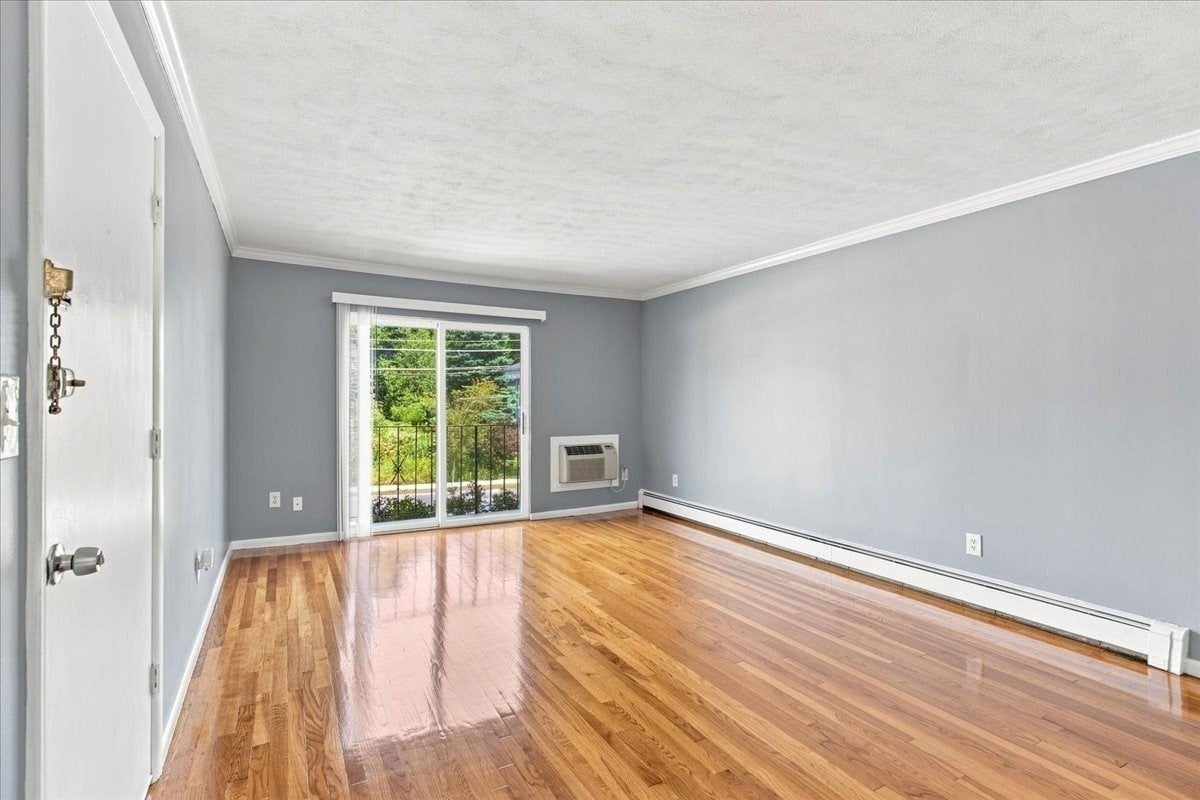 7 Endicott Street 3