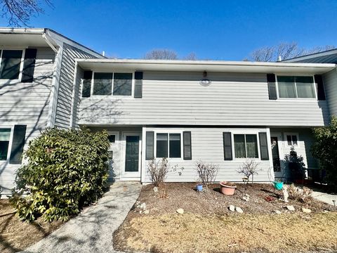 13 Beals Cove Rd E Hingham MA 02043