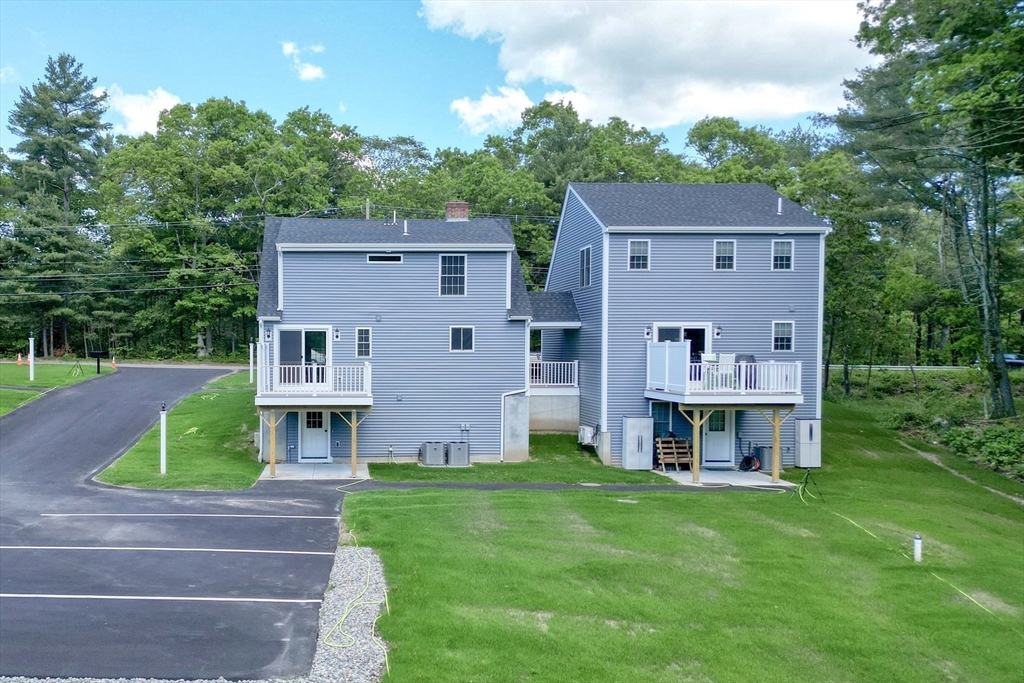 1407 Main St 2