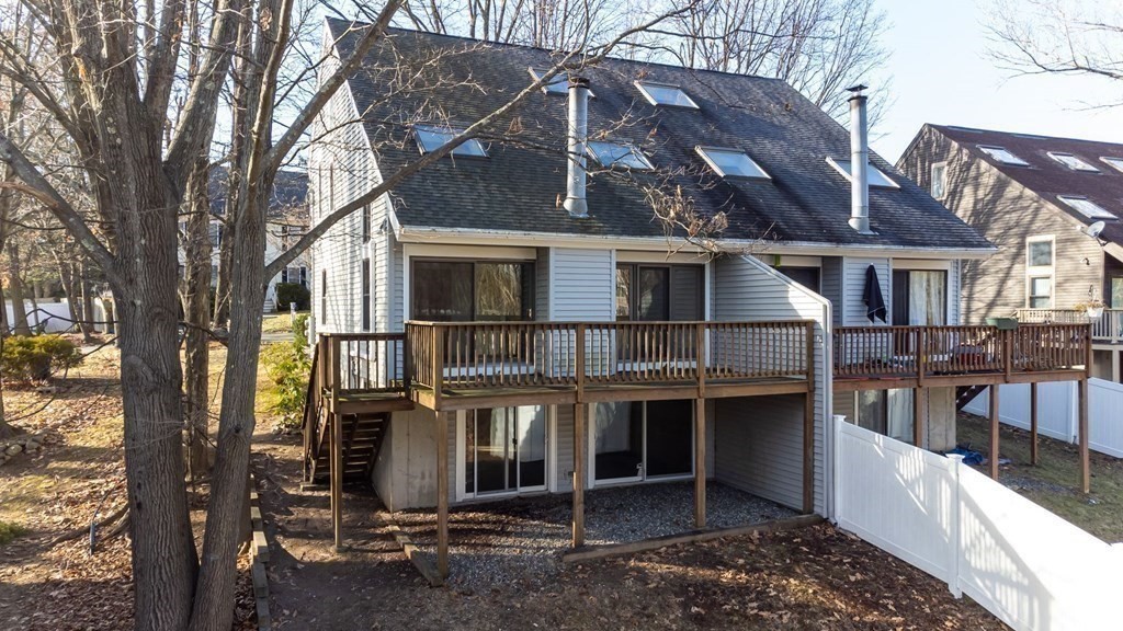 Haverhill, Massachusetts 01832, United States, 3 Bedrooms Bedrooms, ,2 BathroomsBathrooms,Residential,Active,171652