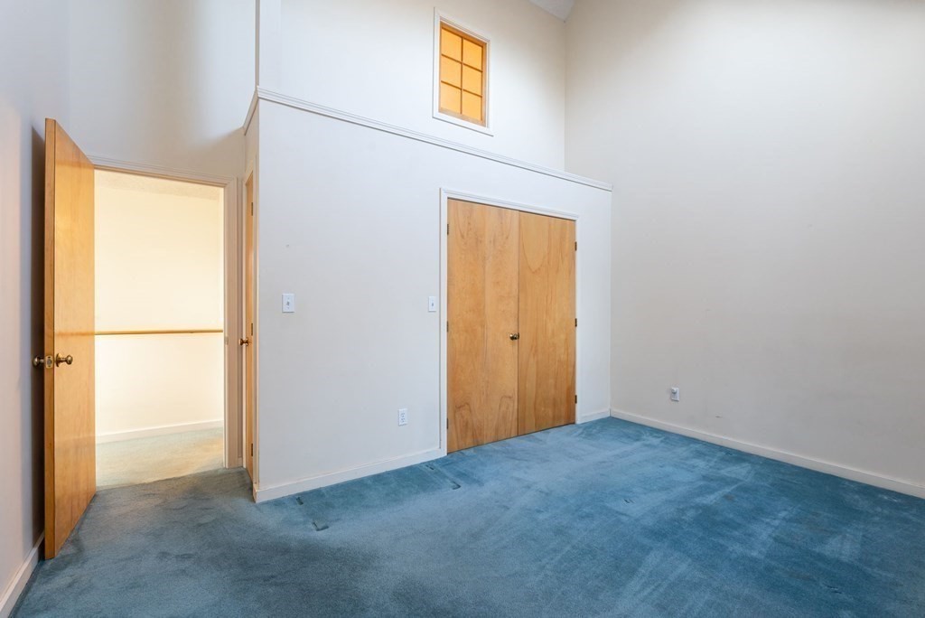 Haverhill, Massachusetts 01832, United States, 3 Bedrooms Bedrooms, ,2 BathroomsBathrooms,Residential,Active,171652