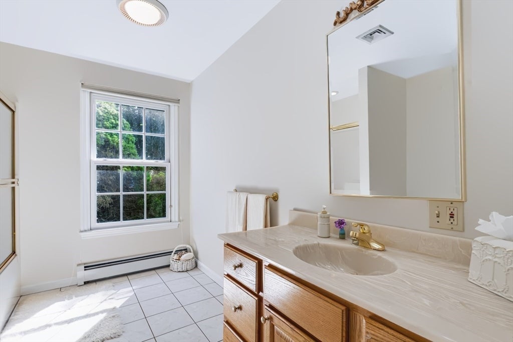 5 Day Avenue, Danvers, MA, 5 Day Avenue, Danvers, MA Photo #29