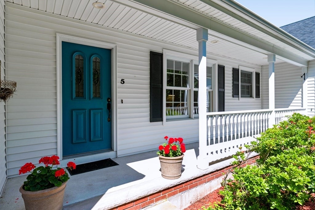 5 Day Avenue, Danvers, MA, 5 Day Avenue, Danvers, MA Photo #3