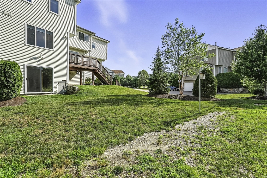 12 Queen Isabella Way 12
