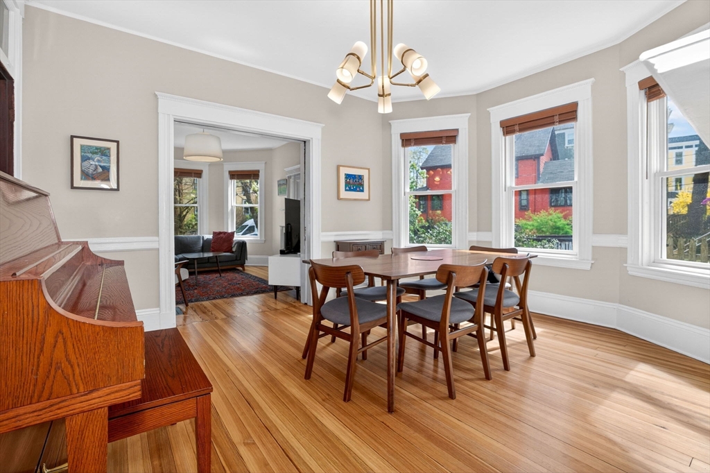 41 Spring Park Ave 1