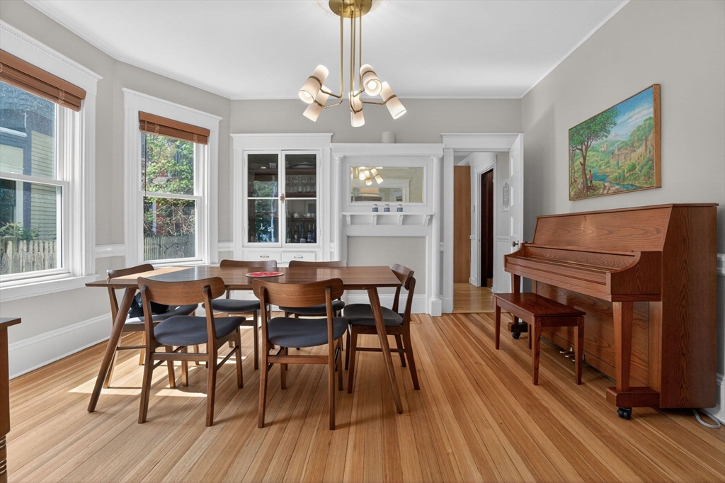 41 Spring Park Ave 1