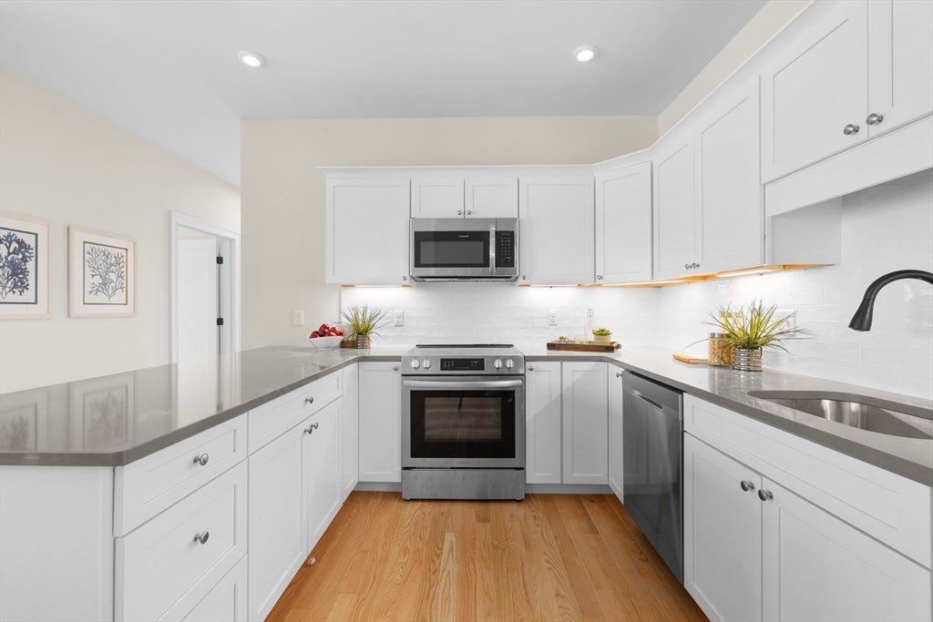 404 Lowell Street #6, Wakefield, MA, 404 Lowell Street #6, Wakefield, MA Photo #3