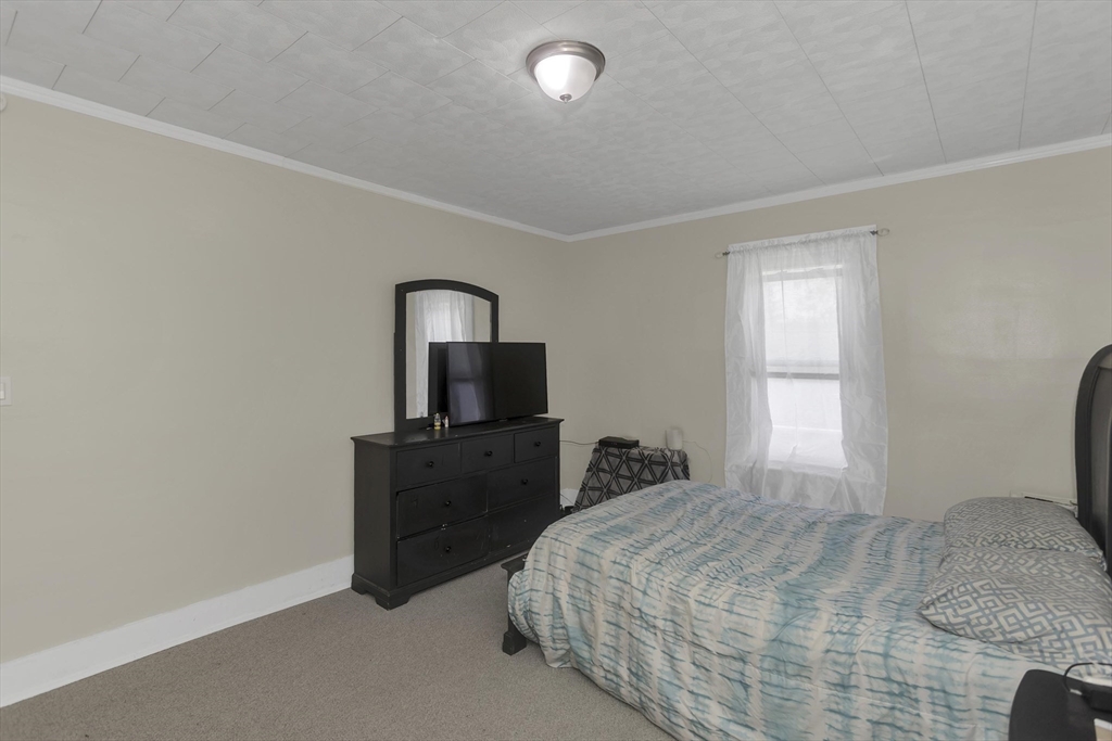 15 Merida St, Springfield, MA Photo #20