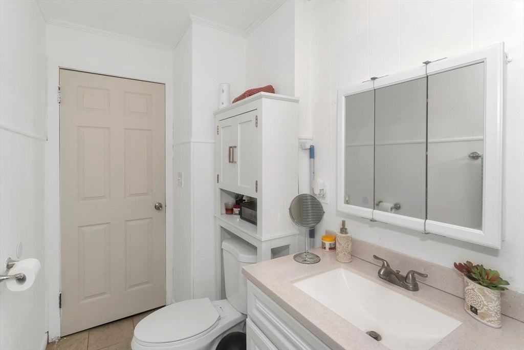 15 Merida St, Springfield, MA Photo #13
