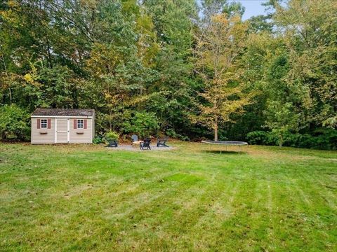 32 Gunhouse St Sharon MA 02067