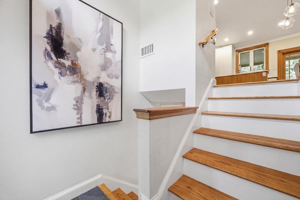 40 Sunset Hill Rd, Boston, MA Photo #16