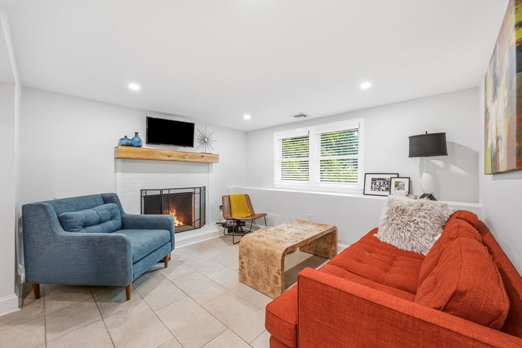 40 Sunset Hill Rd, Boston, MA Photo #19