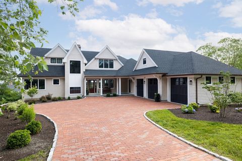 38 Buttonwood Ln 38 Ipswich MA 01938