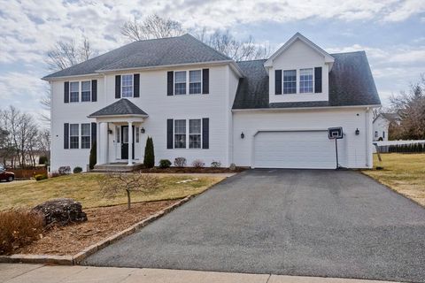 109 Wagon Wheel Dr Agawam MA 01030
