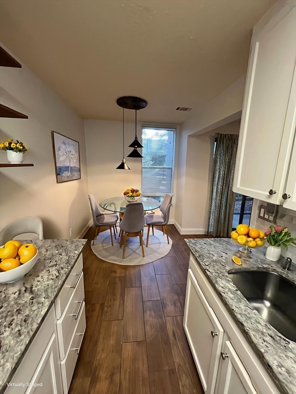 44 Shrewsbury Green Dr B