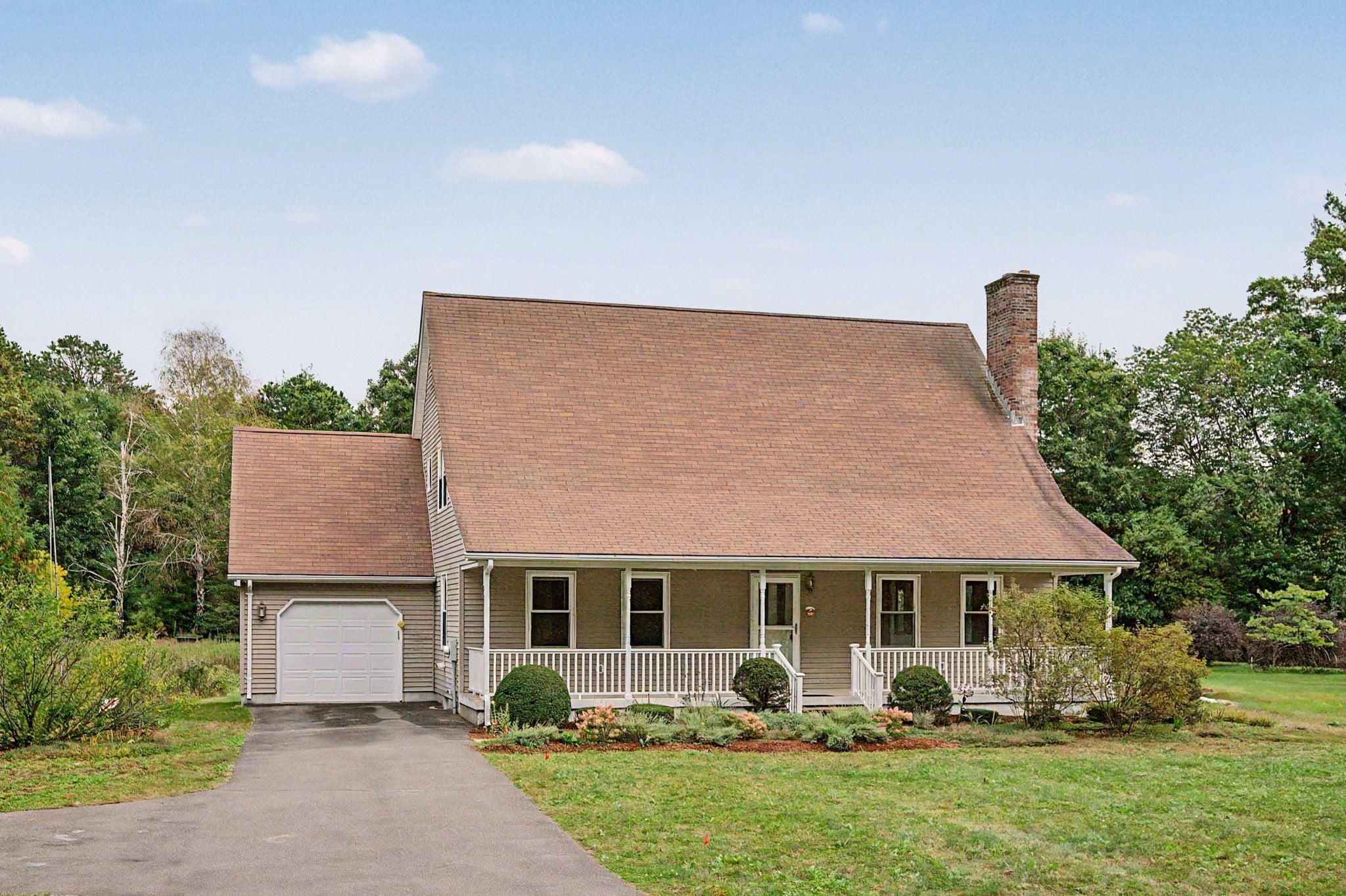 35 Cook Rd, Southampton, MA Photo #3