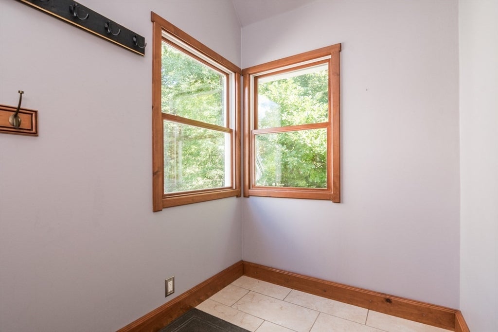 97 Crossbrook Ave, Amherst, MA, 97 Crossbrook Ave, Amherst, MA Photo #6