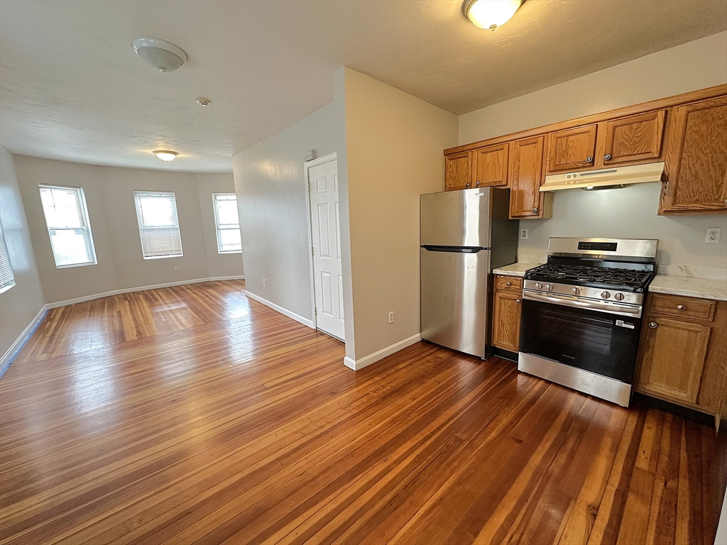 1126 Washington 5