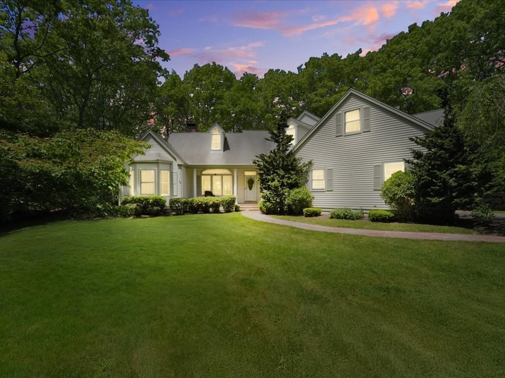 18 Vesper Dr