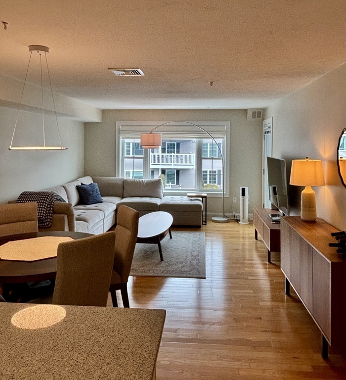 26 Greenleaves Dr 624