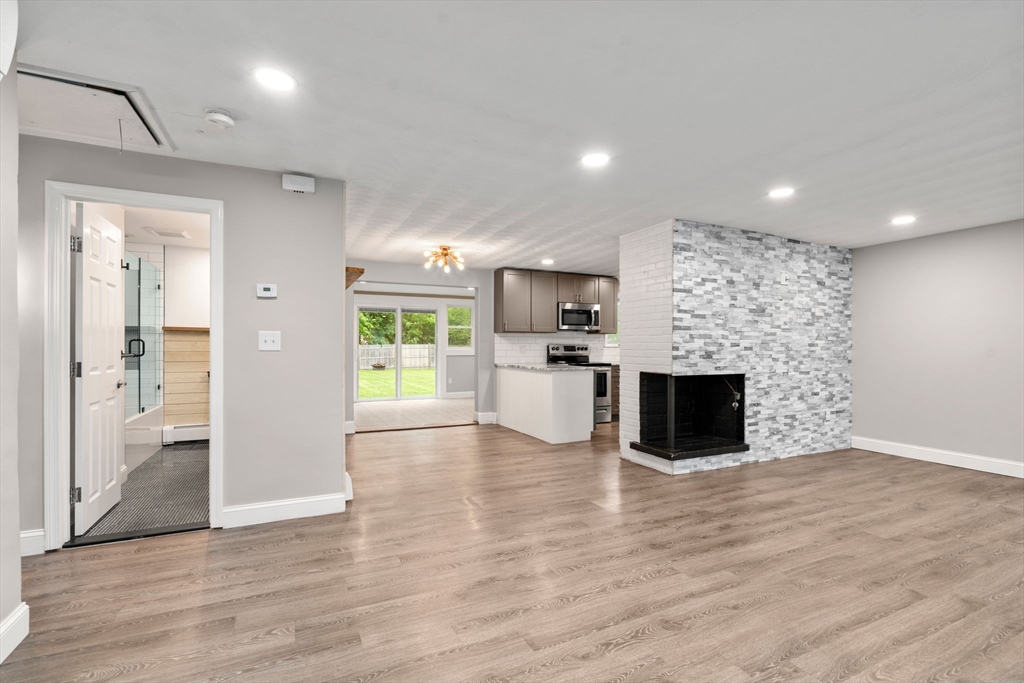 13 Campello Rd