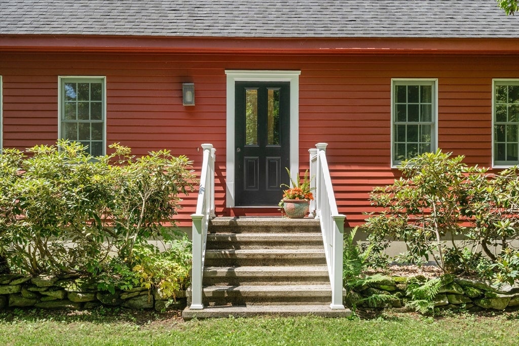130 Burlingame Rd