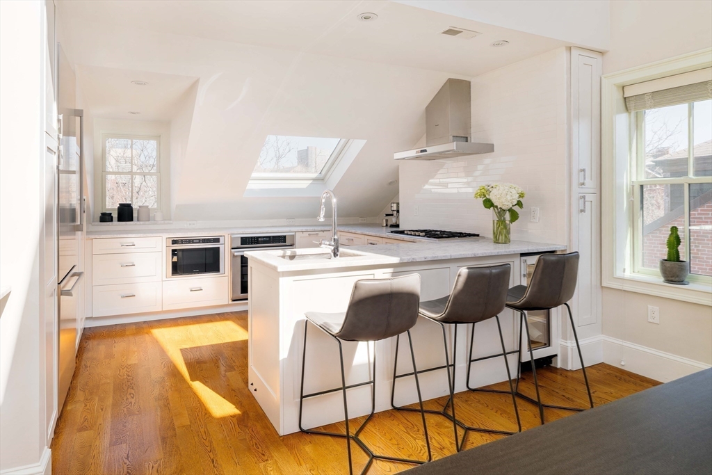 462 Shawmut 2