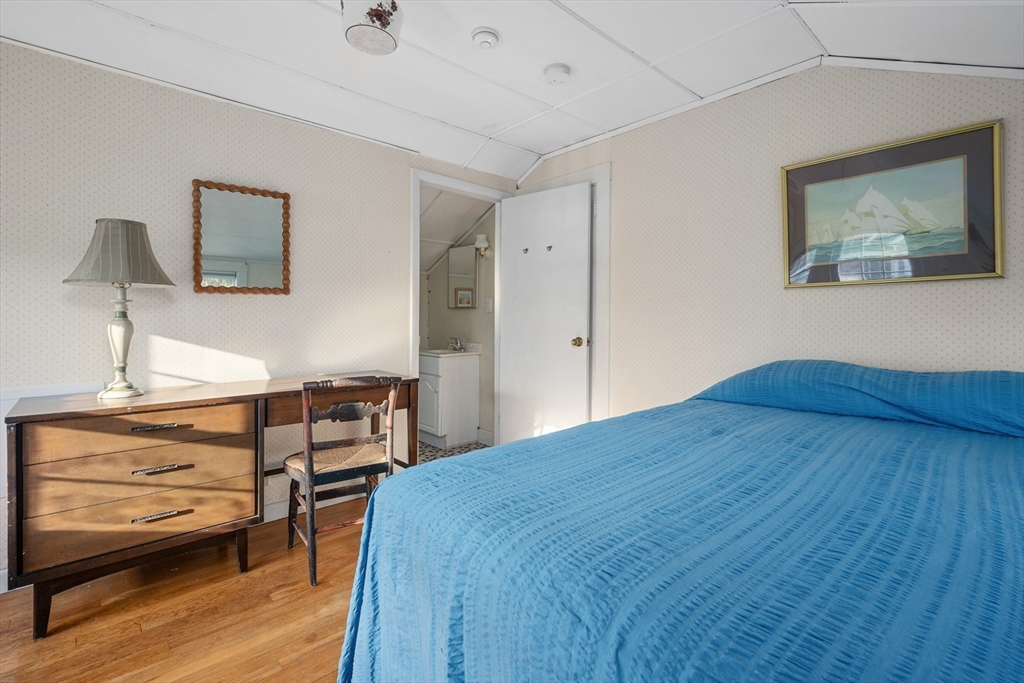 Dennis, Massachusetts 02639, United States, 7 Bedrooms Bedrooms, ,6 BathroomsBathrooms,Residential,Active,85617