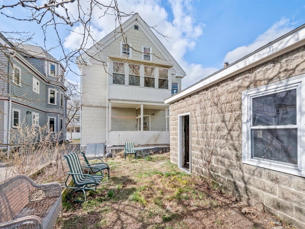 28 Magnolia Street #1, Arlington, MA Photo #10