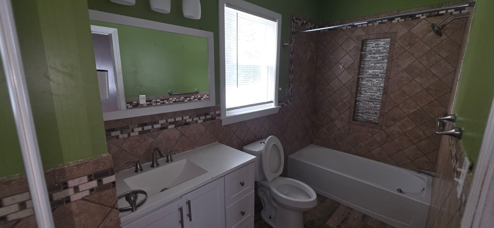 452 N Montello St #1, Brockton, MA, 452 N Montello St #1, Brockton, MA Photo #1