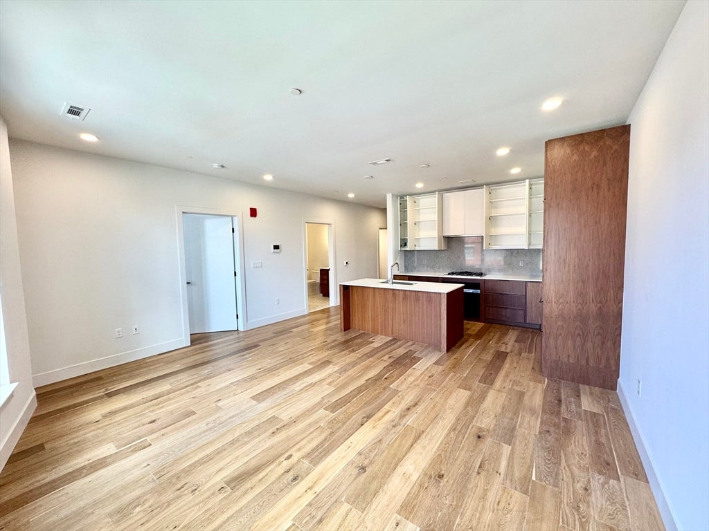 566 Columbus Ave #406, Boston, MA, 566 Columbus Ave #406, Boston, MA Photo #2