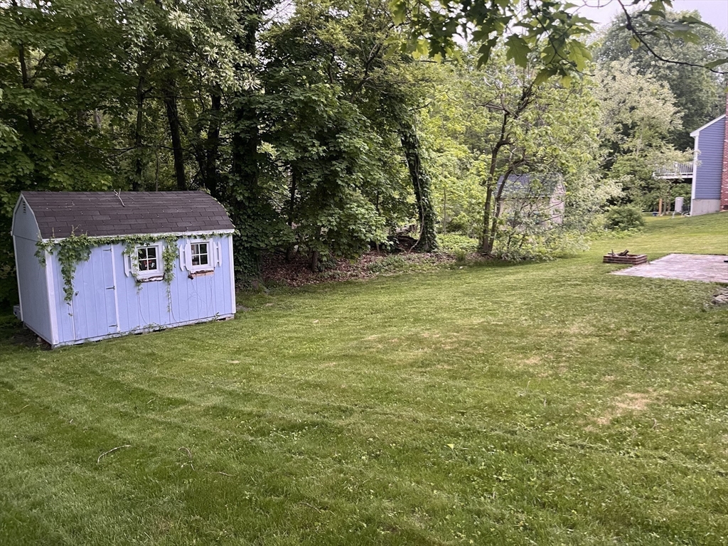 Attleboro, Massachusetts 02703, United States, 3 Bedrooms Bedrooms, ,1 BathroomBathrooms,Residential,Contingent,136079