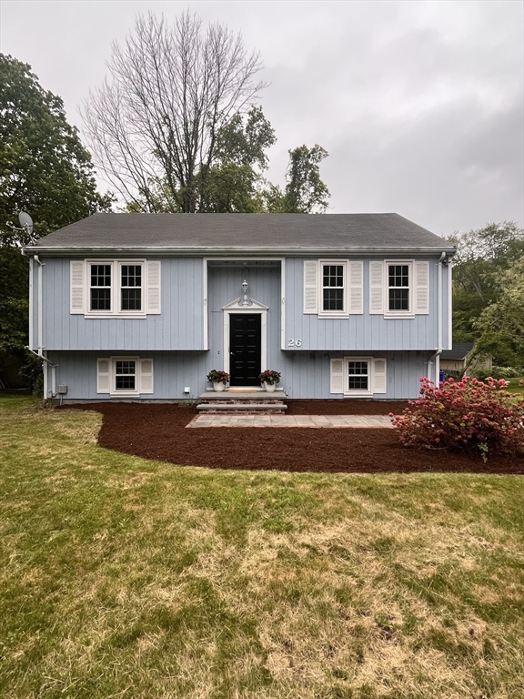 Attleboro, Massachusetts 02703, United States, 3 Bedrooms Bedrooms, ,1 BathroomBathrooms,Residential,Contingent,136079