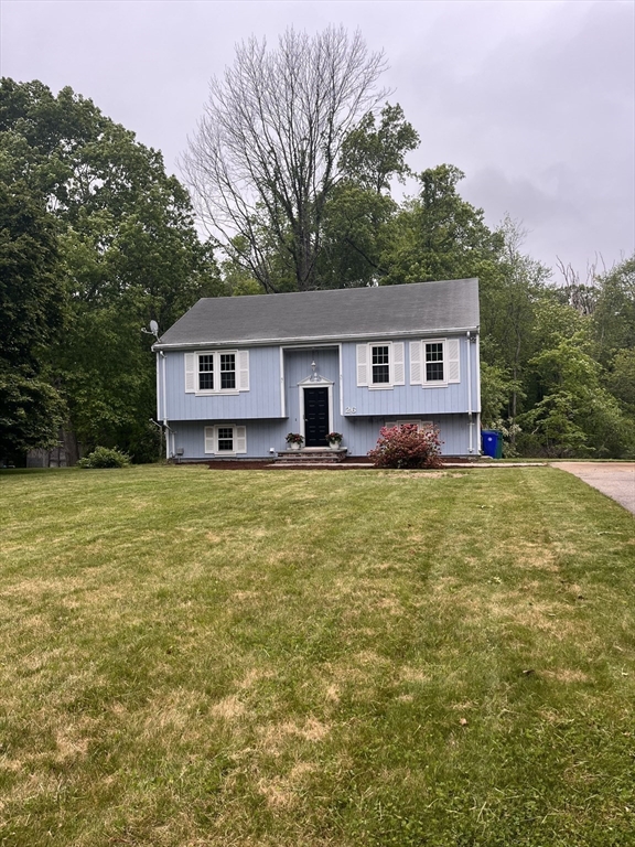 Attleboro, Massachusetts 02703, United States, 3 Bedrooms Bedrooms, ,1 BathroomBathrooms,Residential,Contingent,136079