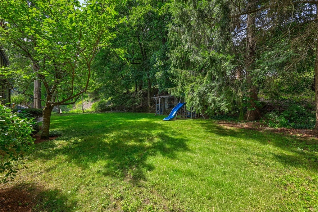 6 Old Brook Dr, Worcester, MA, 6 Old Brook Dr, Worcester, MA Photo #11