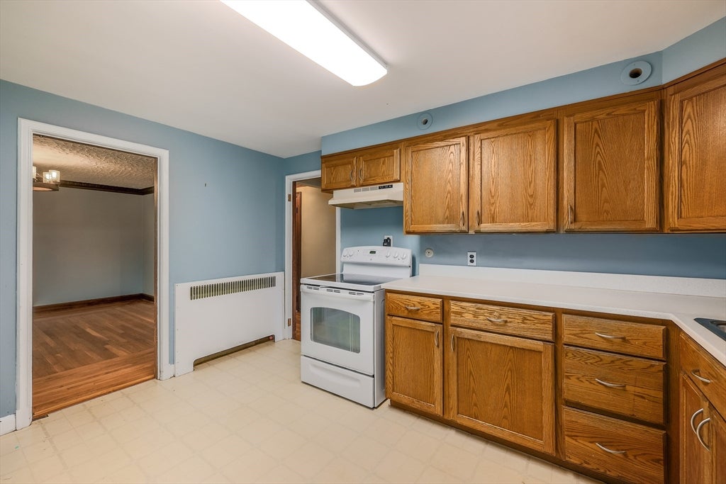 6 Old Brook Dr, Worcester, MA, 6 Old Brook Dr, Worcester, MA Photo #23
