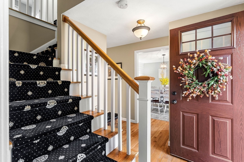 2 Arbor Glen Lane