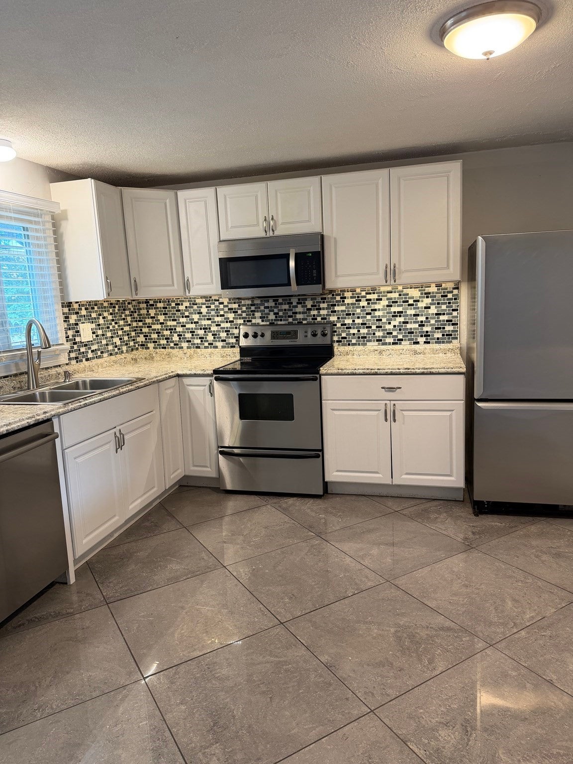 20 Yorktown Ct #20, Chicopee, MA Photo #9