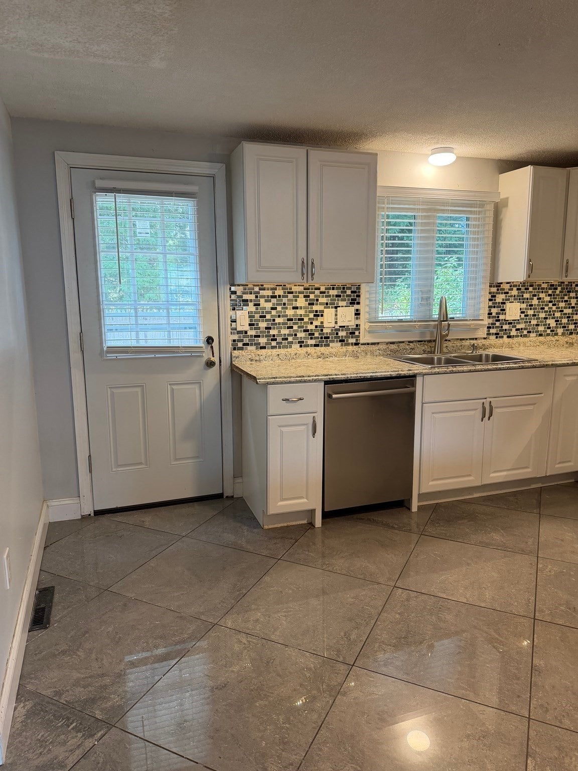 20 Yorktown Ct #20, Chicopee, MA Photo #10