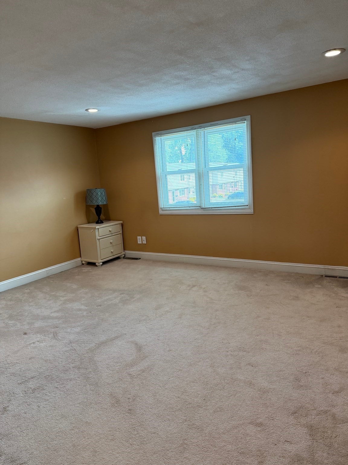 20 Yorktown Ct #20, Chicopee, MA Photo #18