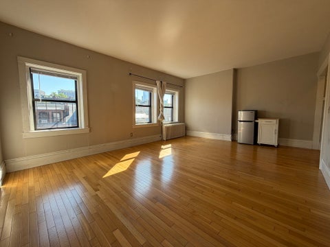 Photo of 82 Charles St #4F, Boston, MA 02114 (MLS # 73571970)